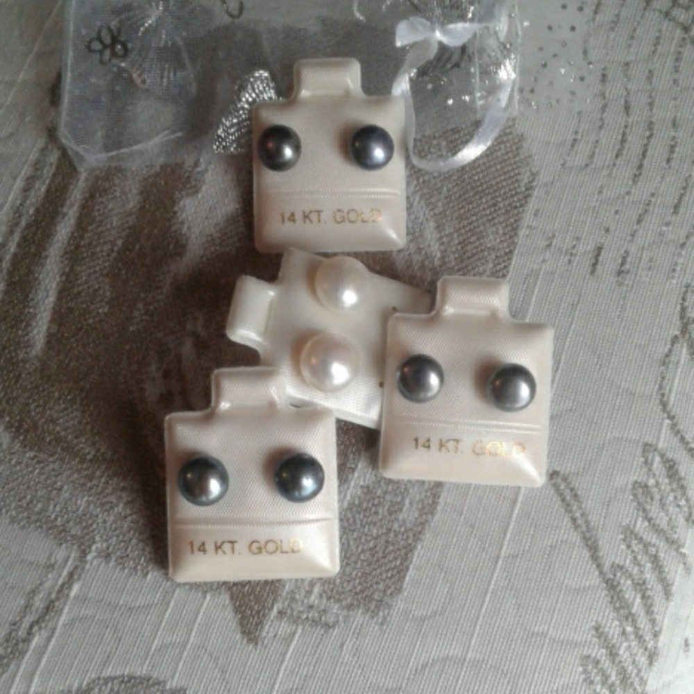 Pearl  real 14k gold errings